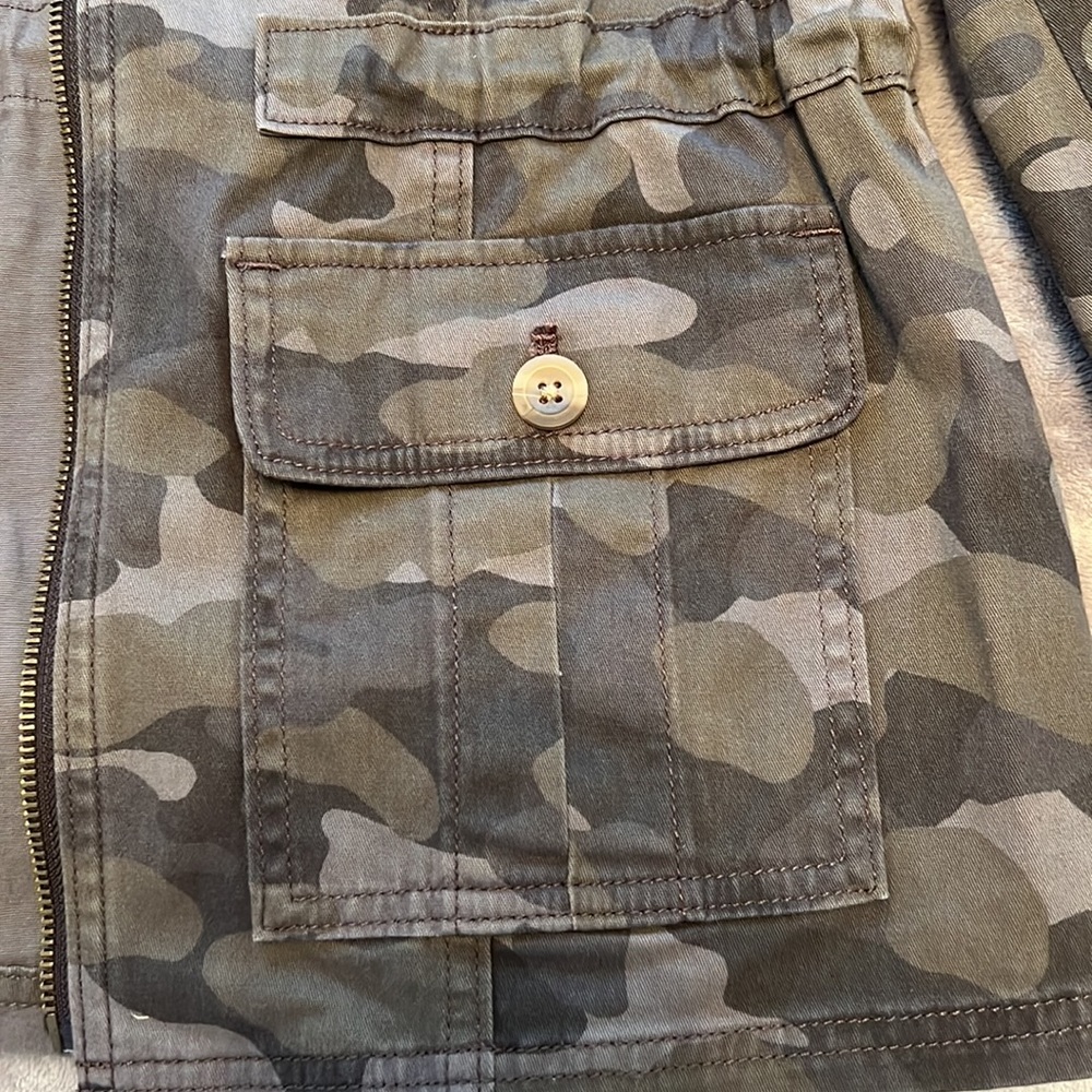 Express Camo Utility Jacket - Picture 2 of 2